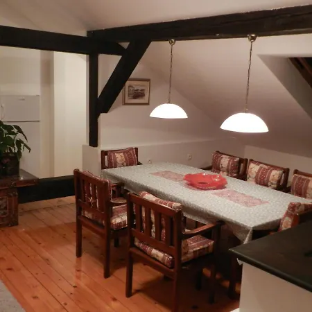Apartman Vud Apartment *
